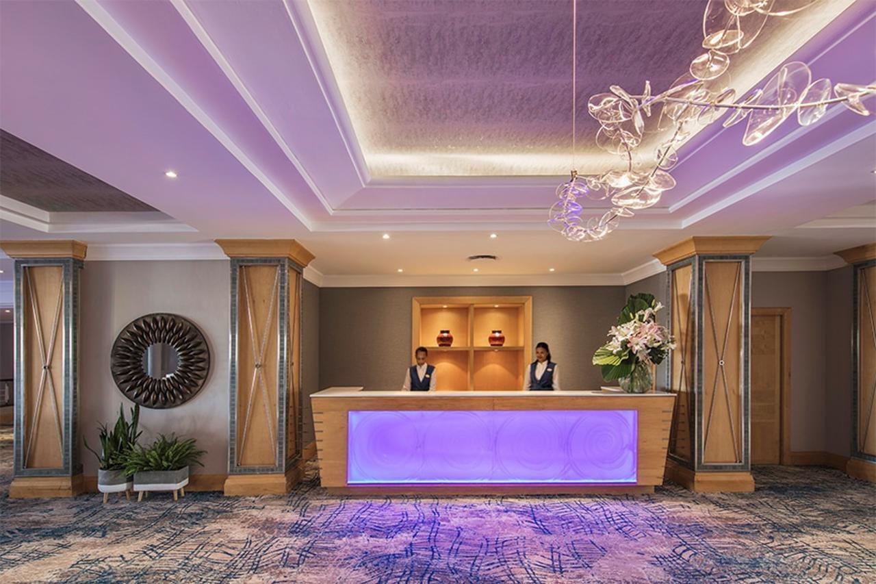 Le Suffren Hotel & Marina Port Louis Dış mekan fotoğraf