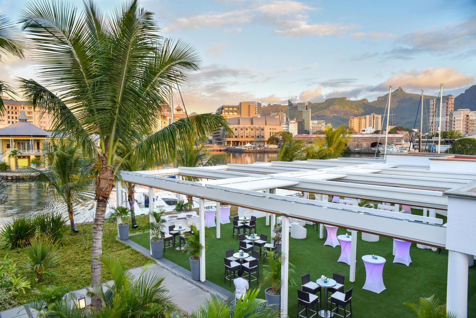 Le Suffren Hotel & Marina Port Louis Dış mekan fotoğraf