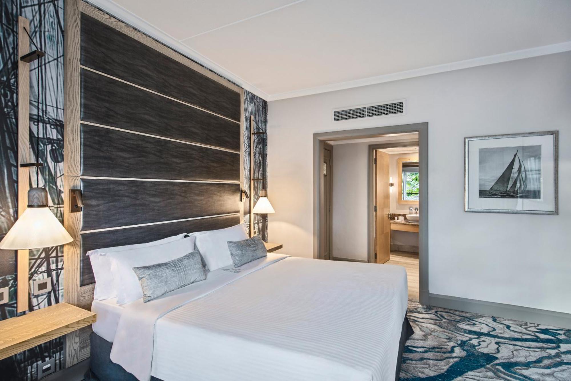 Le Suffren Hotel & Marina Port Louis Dış mekan fotoğraf